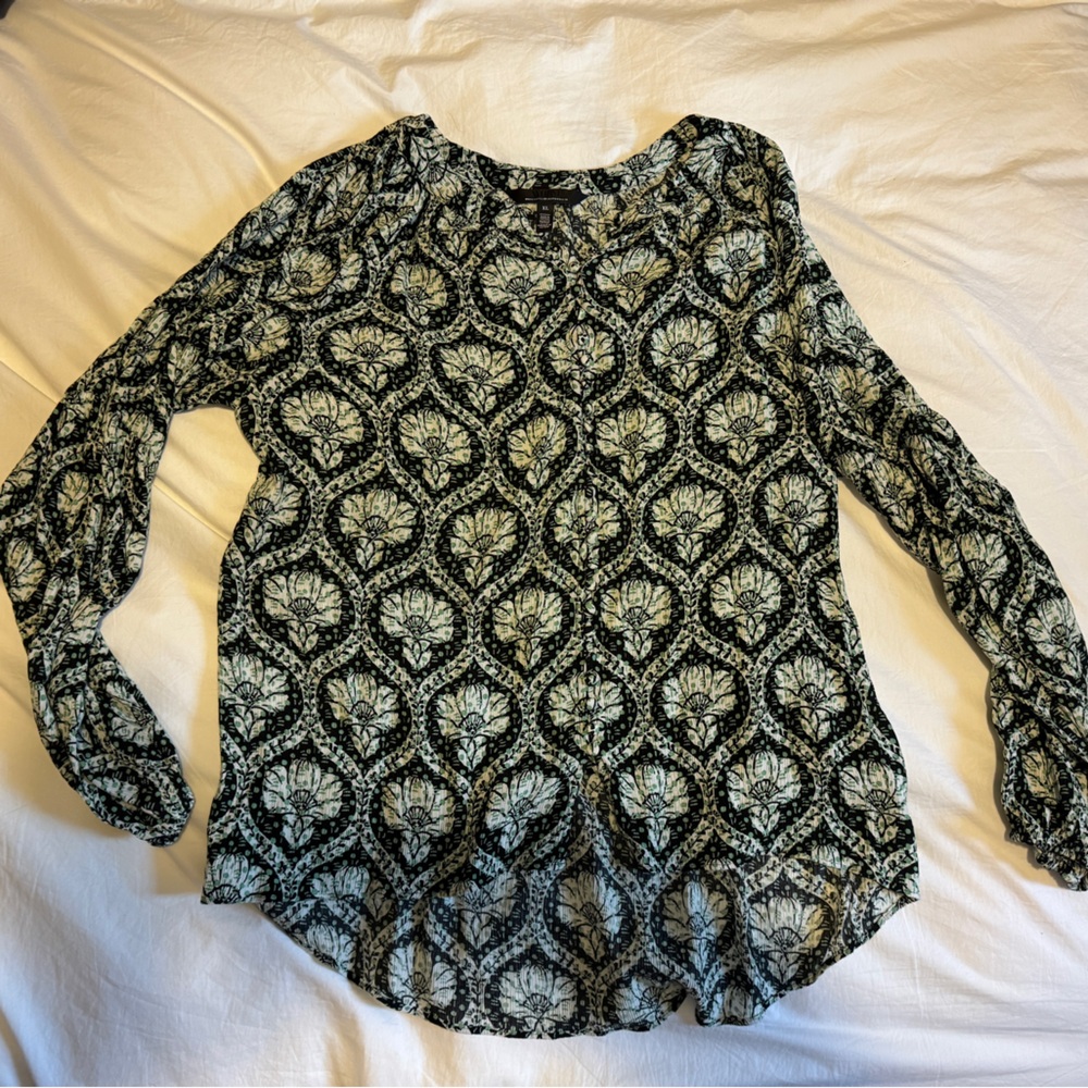 White House Black Market Black and Cream Long Sleeve Top